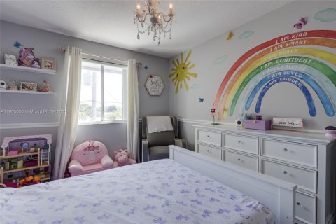 Купить таунхаус в Дирфилд-Бич, Флорида 3 спальни, 135.82м2, № 1965516 - фото 29