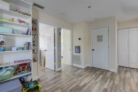 Купить таунхаус в Дирфилд-Бич, Флорида 3 спальни, 135.82м2, № 1965516 - фото 23