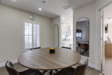 Купить таунхаус в Дирфилд-Бич, Флорида 3 спальни, 135.82м2, № 1965516 - фото 9