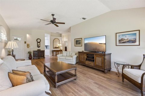 Villa ou maison à vendre à Leesburg, Floride: 2 chambres, 130.9 m2 № 2430574 - photo 11