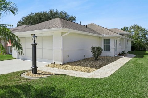 Villa ou maison à Leesburg, Floride 2 chambres, 130.9 m2 № 2430574