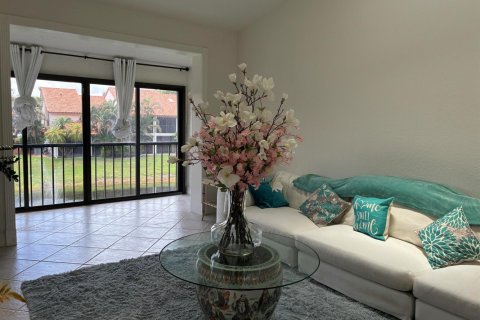 Townhouse in Boca Raton, Florida 3 bedrooms, 146.04 sq.m. № 2260196 - photo 23