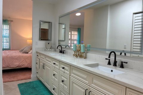 Townhouse in Boca Raton, Florida 3 bedrooms, 146.04 sq.m. № 2260196 - photo 11