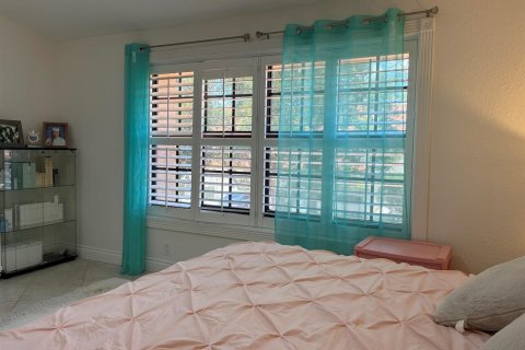 Townhouse in Boca Raton, Florida 3 bedrooms, 146.04 sq.m. № 2260196 - photo 12