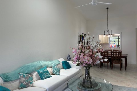 Townhouse in Boca Raton, Florida 3 bedrooms, 146.04 sq.m. № 2260196 - photo 24