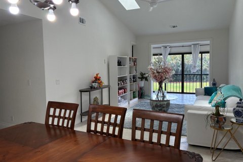 Townhouse in Boca Raton, Florida 3 bedrooms, 146.04 sq.m. № 2260196 - photo 20