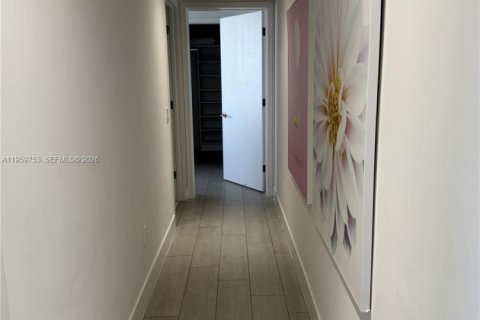 Copropriété à vendre à Hollywood, Floride: 3 chambres, 104.89 m2 № 2028906 - photo 12