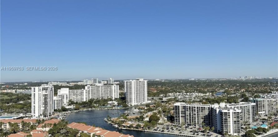 Condo à Hollywood, Floride, 3 chambres  № 2028906