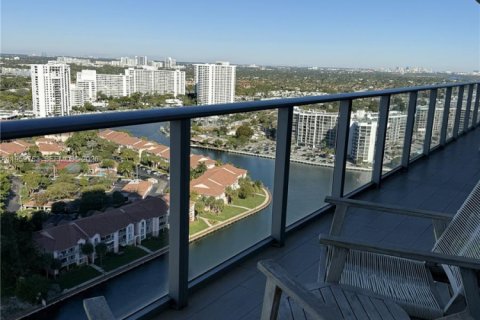 Copropriété à vendre à Hollywood, Floride: 3 chambres, 104.89 m2 № 2028906 - photo 2