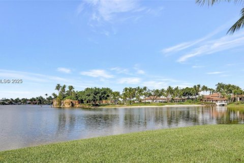 Купить виллу или дом в Дорал, Флорида 3 спальни, 121.52м2, № 1991685 - фото 17