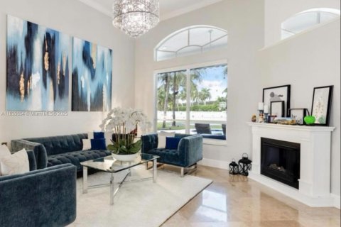 Casa en venta en Pembroke Pines, Florida, 4 dormitorios, 262.82 m2 № 1977051 - foto 8