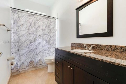 Casa en venta en Pembroke Pines, Florida, 4 dormitorios, 262.82 m2 № 1977051 - foto 21