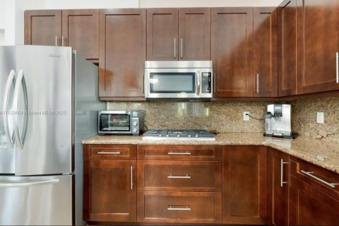 Casa en venta en Pembroke Pines, Florida, 4 dormitorios, 262.82 m2 № 1977051 - foto 27