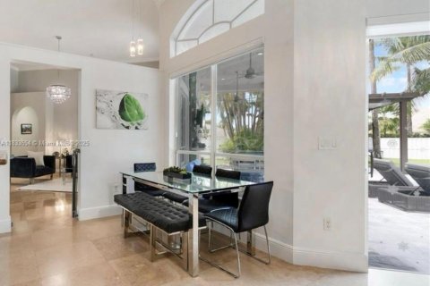 Casa en venta en Pembroke Pines, Florida, 4 dormitorios, 262.82 m2 № 1977051 - foto 29