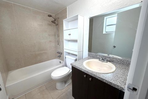 Apartment in Fort Lauderdale, Florida 1 bedroom, 60.39 sq.m. № 2392842 - photo 11
