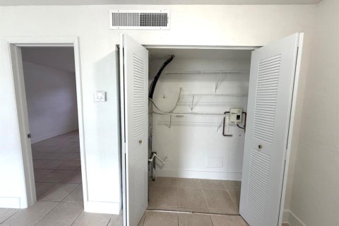 Apartment in Fort Lauderdale, Florida 1 bedroom, 60.39 sq.m. № 2392842 - photo 4