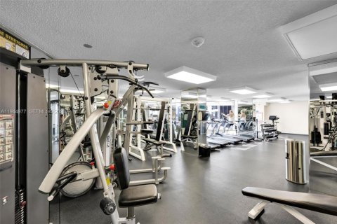 Condo in Aventura, Florida, 2 bedrooms  № 2052844 - photo 28