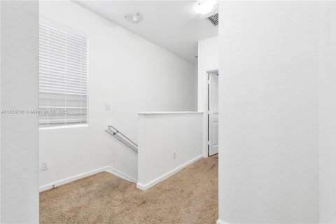 Townhouse in Lauderhill, Florida 3 bedrooms, 138.98 sq.m. № 1814236 - photo 23