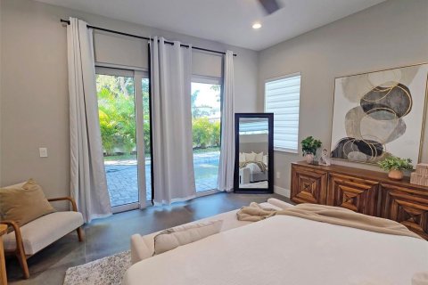 House in Sarasota, Florida 4 bedrooms, 267 sq.m. № 2225663 - photo 26