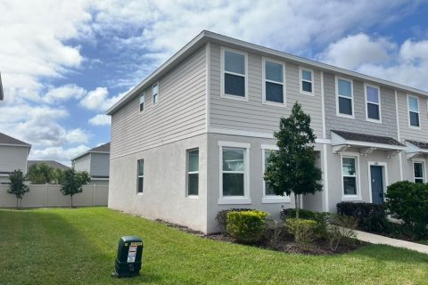 Touwnhouse à louer à Poinciana, Floride: 2 chambres, 116.59 m2 № 2426020 - photo 2