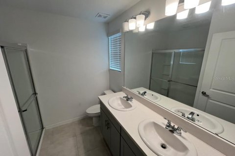 Touwnhouse à louer à Poinciana, Floride: 2 chambres, 116.59 m2 № 2426020 - photo 9