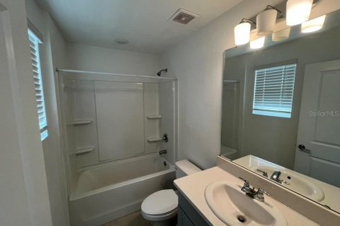 Touwnhouse à louer à Poinciana, Floride: 2 chambres, 116.59 m2 № 2426020 - photo 8
