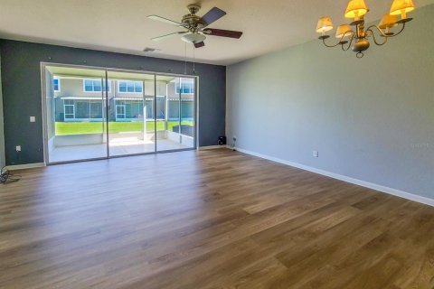 Townhouse in Ocala, Florida 3 bedrooms, 147.16 sq.m. № 1917396 - photo 15