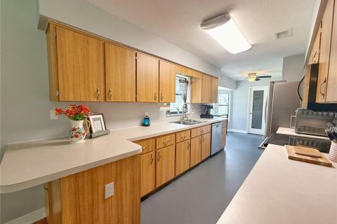 Casa en venta en Bushnell, Florida, 3 dormitorios, 254.55 m2 № 2354730 - foto 11