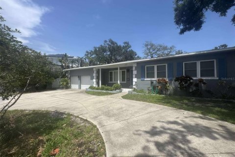 Casa en alquiler en Tampa, Florida, 3 dormitorios, 137.31 m2 № 1786052 - foto 1