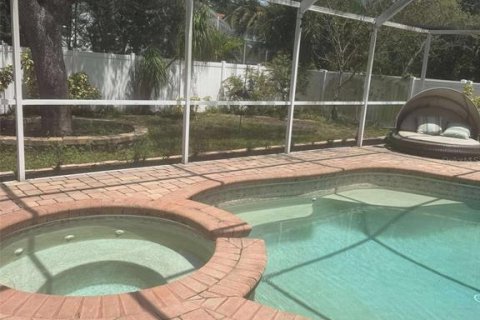 Casa en alquiler en Tampa, Florida, 3 dormitorios, 137.31 m2 № 1786052 - foto 2