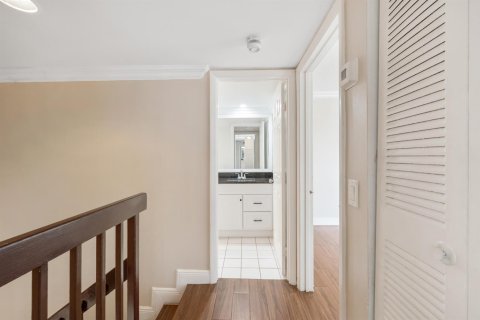 Touwnhouse à vendre à West Palm Beach, Floride: 2 chambres, 114.83 m2 № 2168076 - photo 20