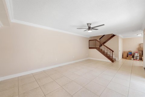 Touwnhouse à vendre à West Palm Beach, Floride: 2 chambres, 114.83 m2 № 2168076 - photo 11