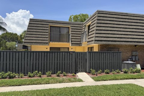 Touwnhouse à vendre à West Palm Beach, Floride: 2 chambres, 114.83 m2 № 2168076 - photo 12