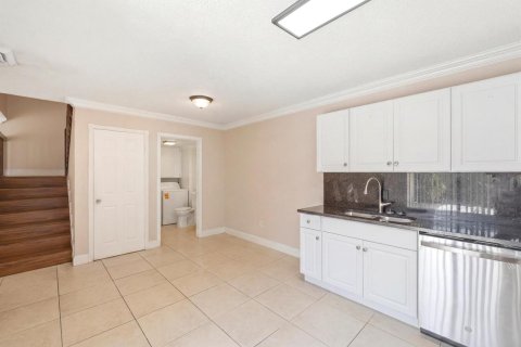 Touwnhouse à vendre à West Palm Beach, Floride: 2 chambres, 114.83 m2 № 2168076 - photo 9
