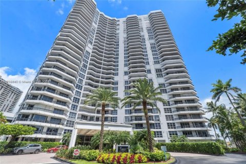 Copropriété à vendre à Aventura, Floride: 2 chambres, 126.81 m2 № 1985207 - photo 2