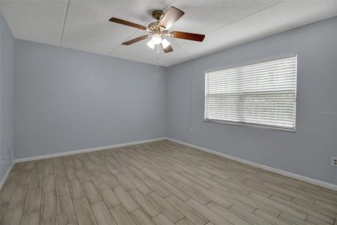 Condo in Tampa, Florida, 1 bedroom  № 1878199 - photo 19
