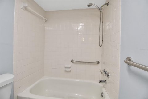 Condo in Tampa, Florida, 1 bedroom  № 1878199 - photo 26