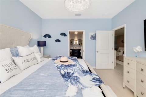Condo in Bradenton, Florida, 2 bedrooms № 2157548 - photo 19