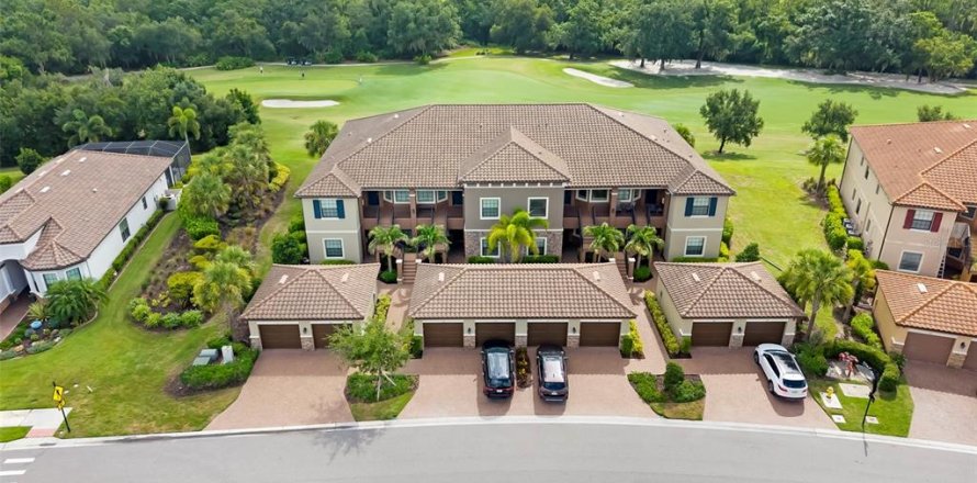 Condo in Bradenton, Florida, 2 bedrooms № 2157548