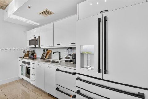 Купить кондоминиум в Майами, Флорида 2 спальни, 145.86м2, № 2154085 - фото 8