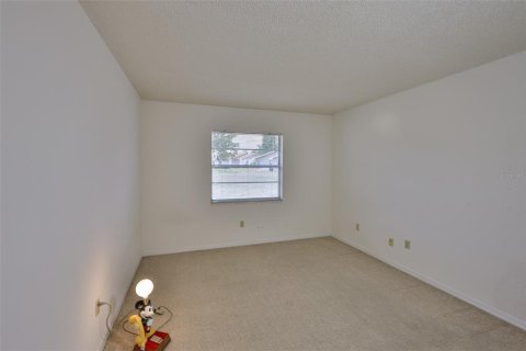 Condo in Sun City Center, Florida, 2 bedrooms  № 1759567 - photo 20