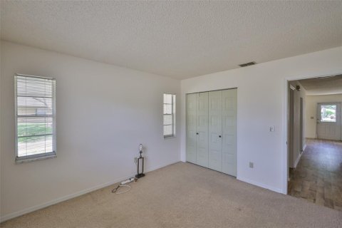 Condo in Sun City Center, Florida, 2 bedrooms  № 1759567 - photo 25