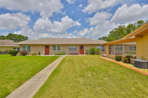 Condo in Sun City Center, Florida, 2 bedrooms  № 1759567 - photo 2