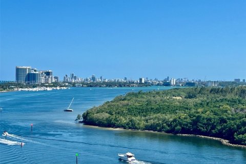 Condo in Sunny Isles Beach, Florida, 2 bedrooms  № 1694461 - photo 5