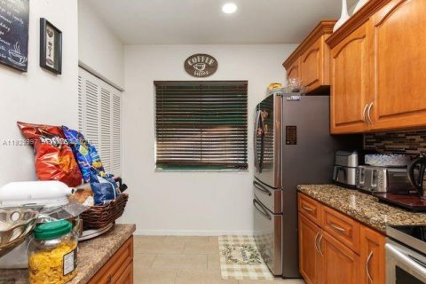 Купить виллу или дом в Санрайз, Флорида 3 спальни, 171.68м2, № 2001909 - фото 7