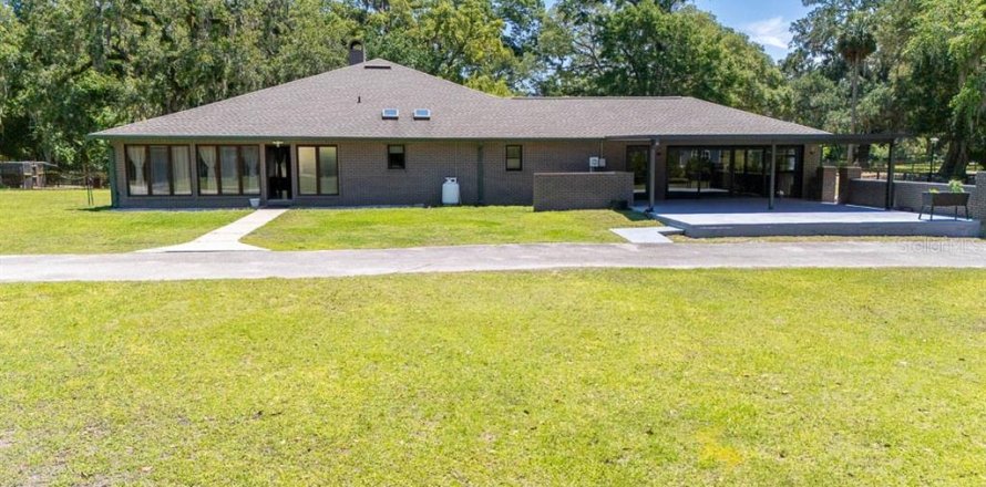 Casa en Oxford, Florida 4 dormitorios, 389.35 m2 № 2112722