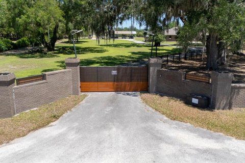 Casa en venta en Oxford, Florida, 4 dormitorios, 389.35 m2 № 2112722 - foto 5
