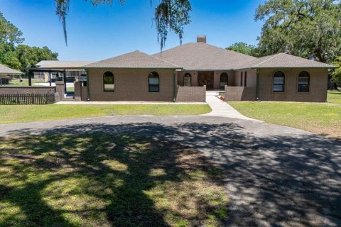 Casa en venta en Oxford, Florida, 4 dormitorios, 389.35 m2 № 2112722 - foto 3