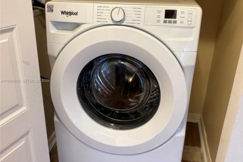 Снять в аренду кондоминиум в Бока-Ратон, Флорида 2 спальни, 107.3м2, № 2058137 - фото 17