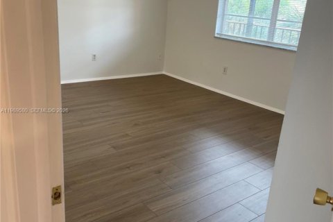 Снять в аренду кондоминиум в Бока-Ратон, Флорида 2 спальни, 107.3м2, № 2058137 - фото 9